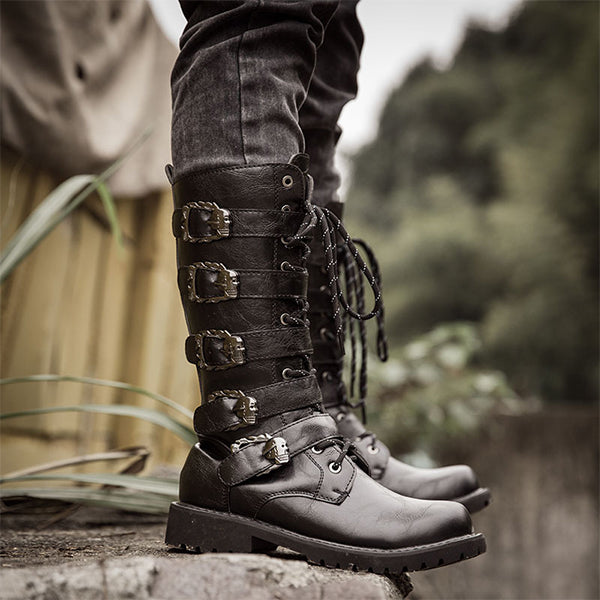 HEREN BOOTS MET METALEN GESP IN DE VORM VAN EEN SKELET MTA1716G2I