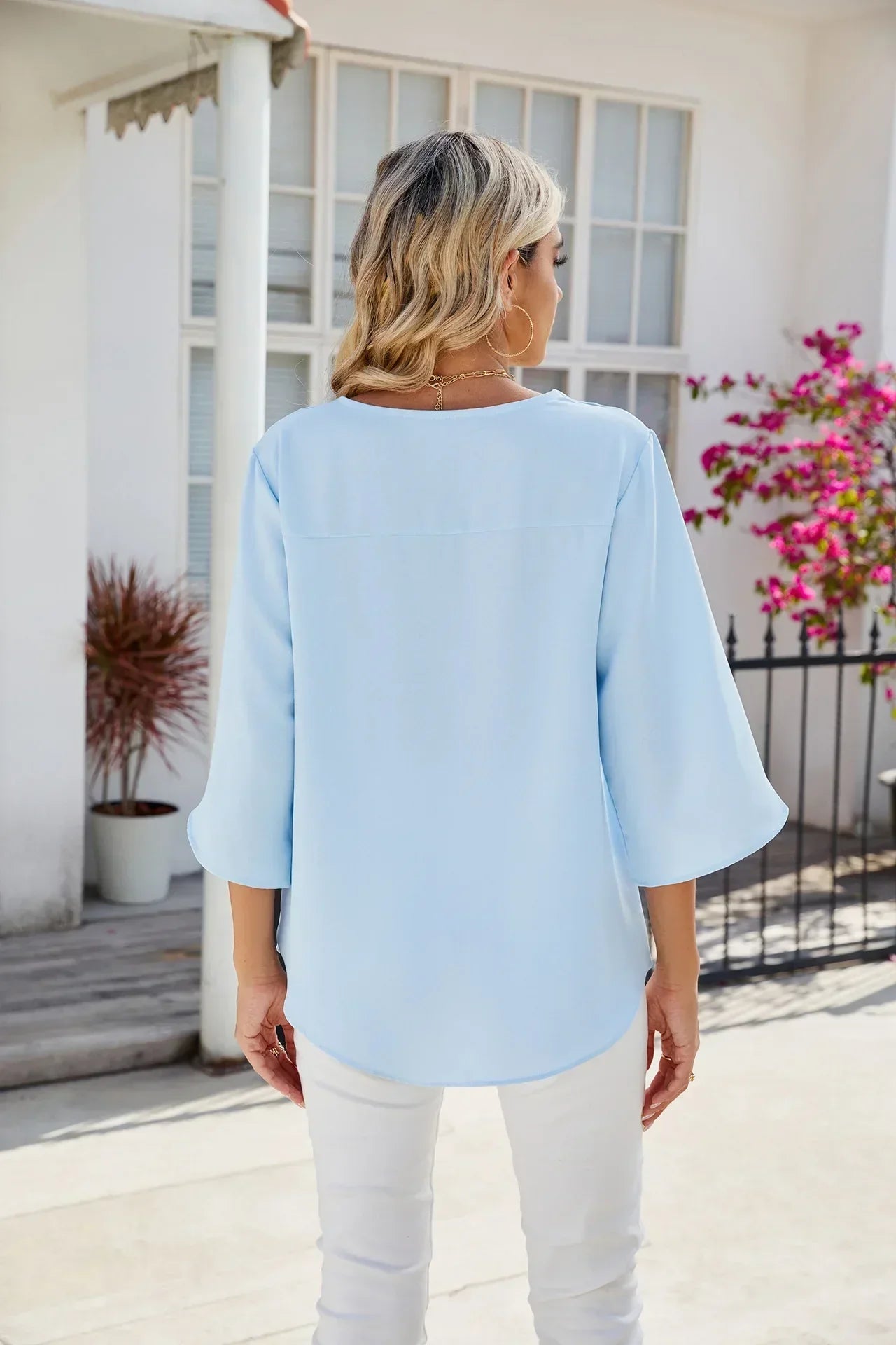 Vanessa | Blouse met V-hals