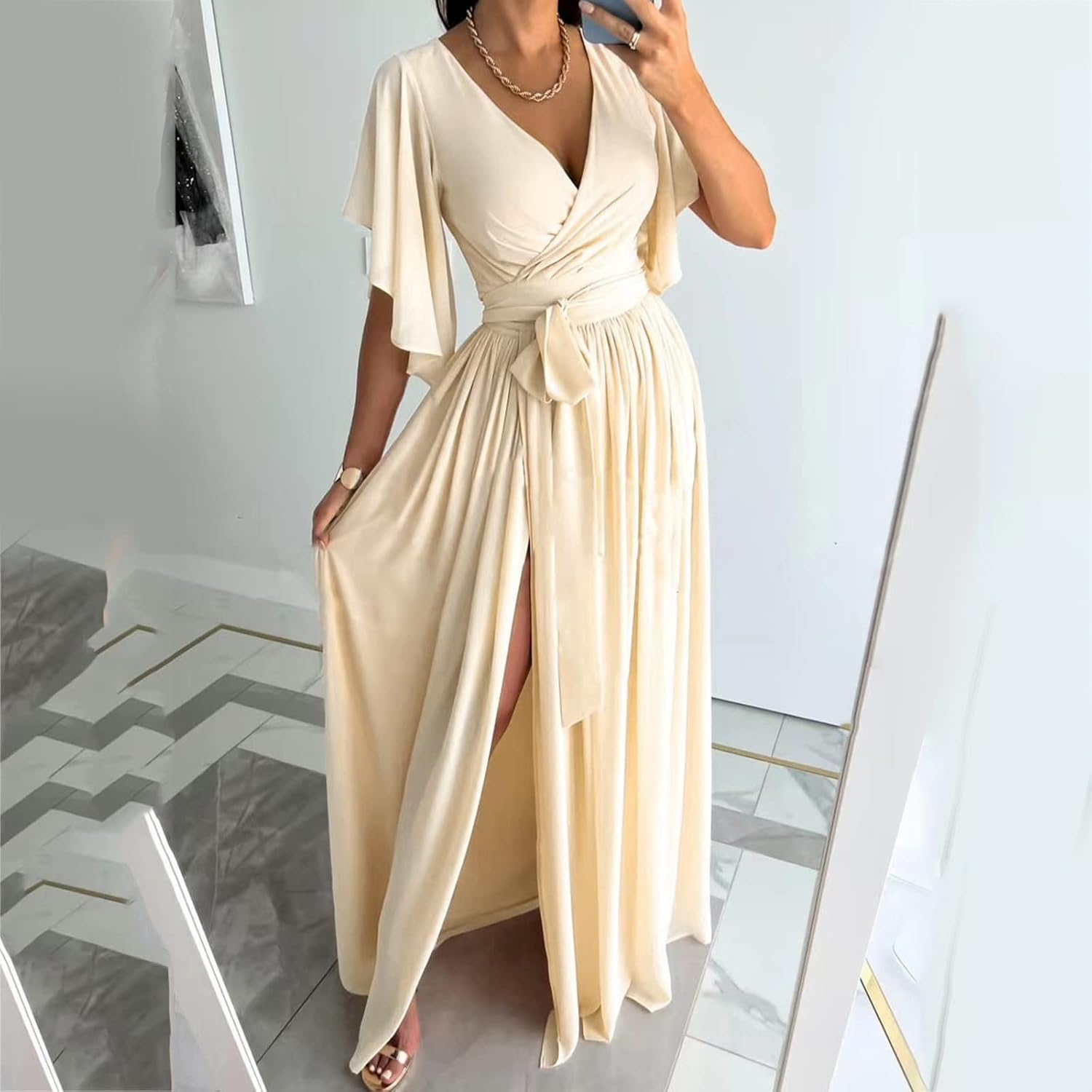 Daria | Damesjurk met vlinder mouwen