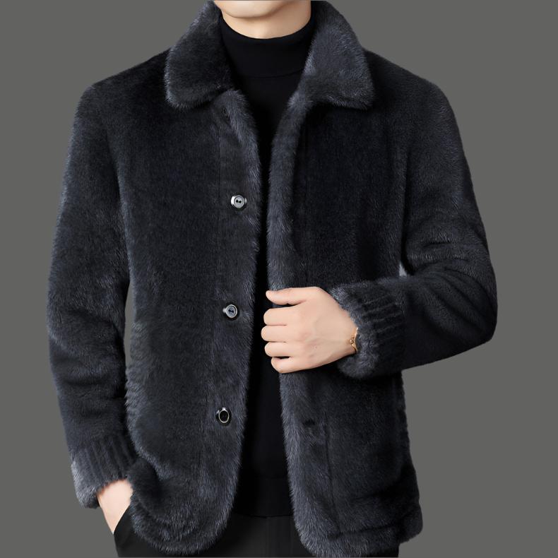 ADRIANO | LUXUEUS KORTE MINKENFUR COAT