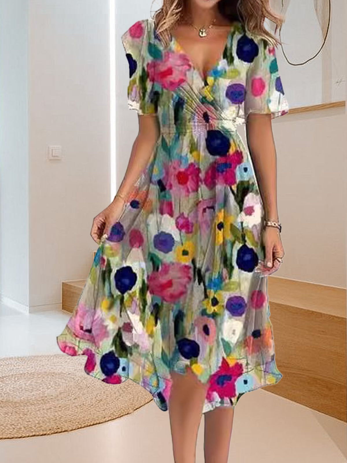 Alicja | Casual jurk met eenvoudige print en V-hals