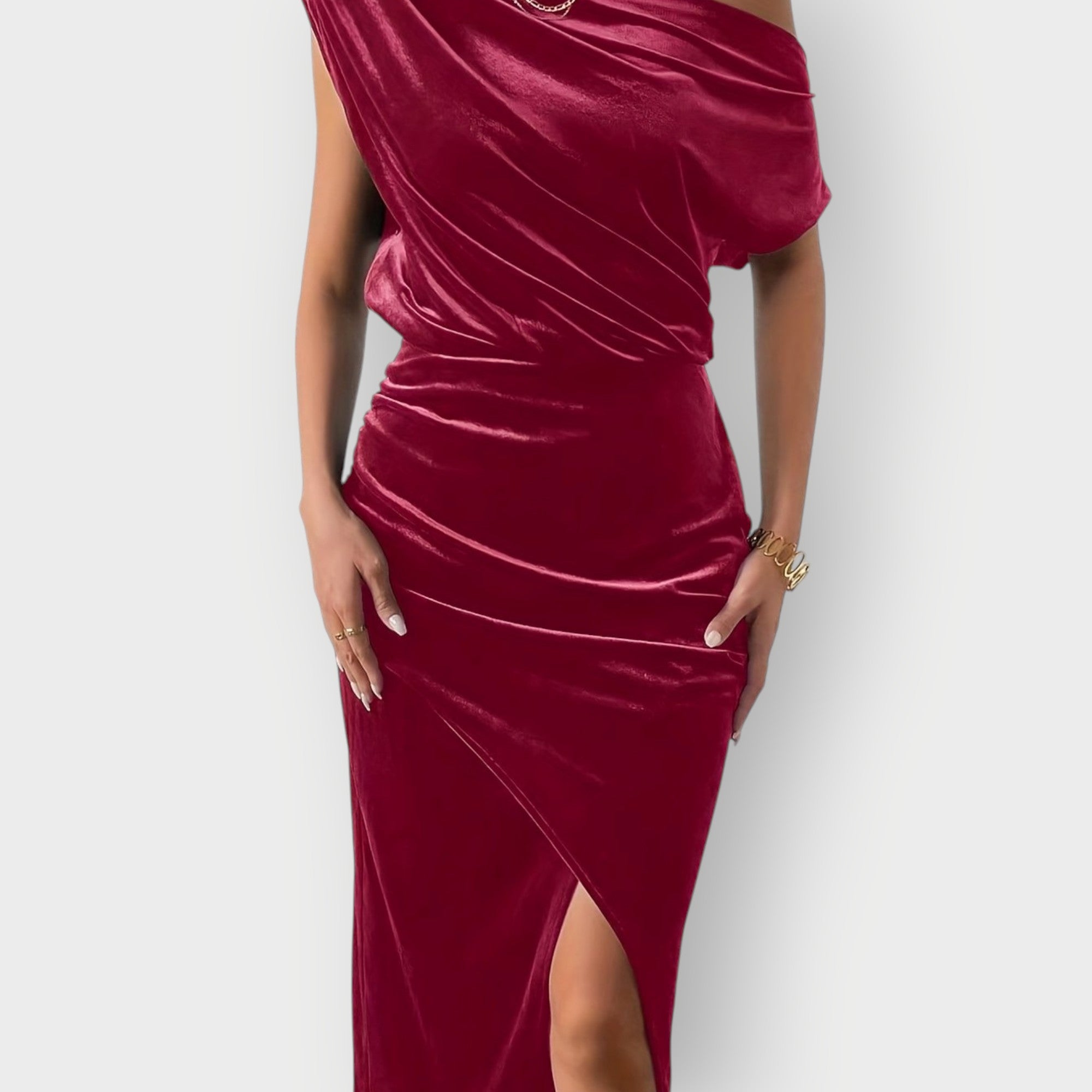 Grecia – Off-Shoulder Draped Velvet Midi Jurk