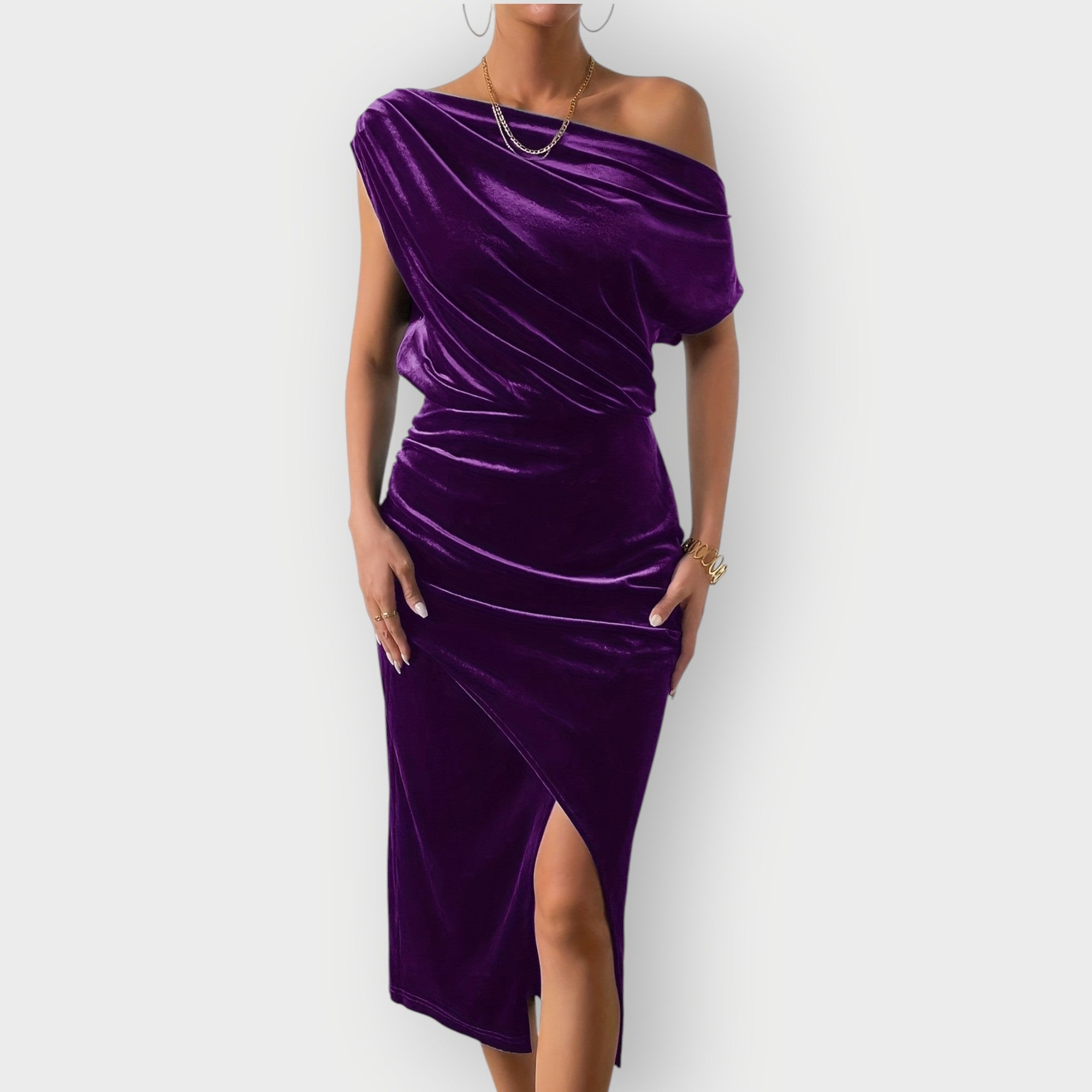 Grecia – Off-Shoulder Draped Velvet Midi Jurk