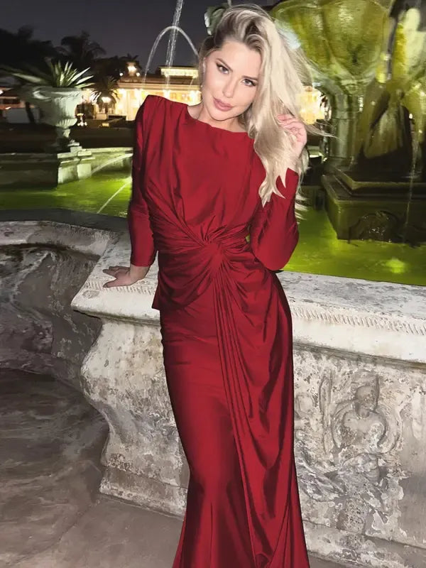 De “Valentina” Rimpel Maxi Jurk — Crimson Elegance Editie